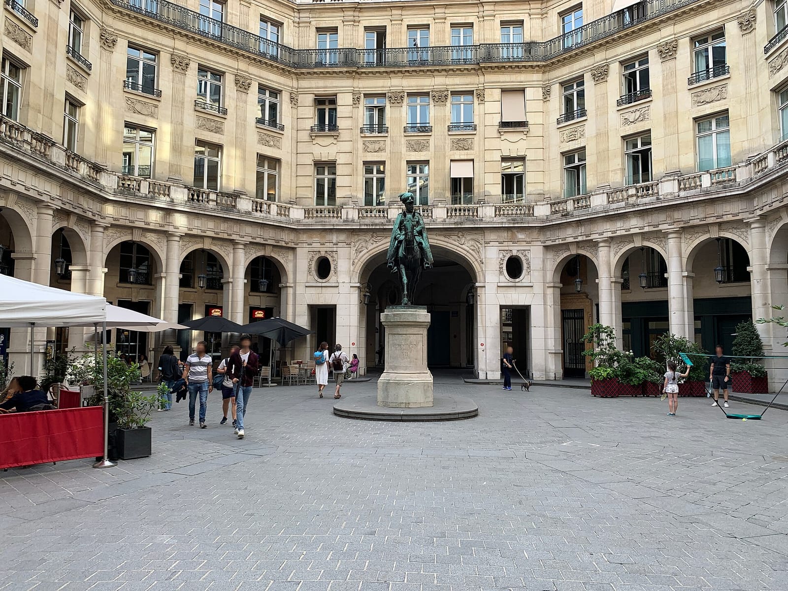 Chez Édouard