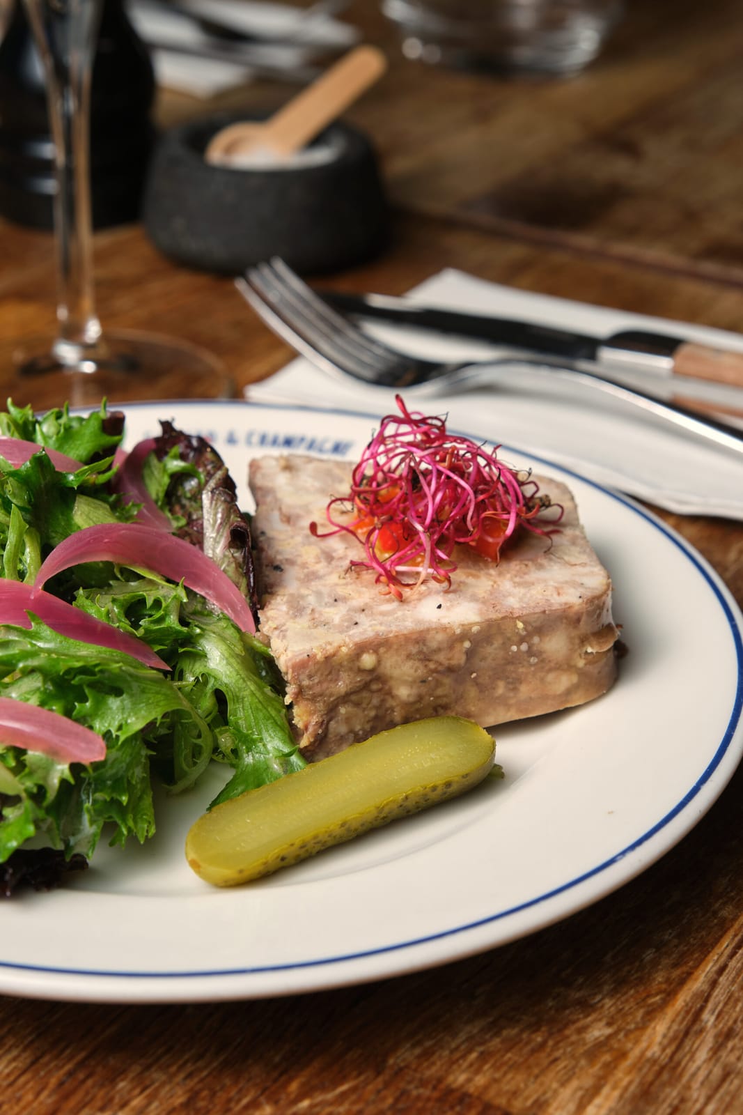Canard et Champagne