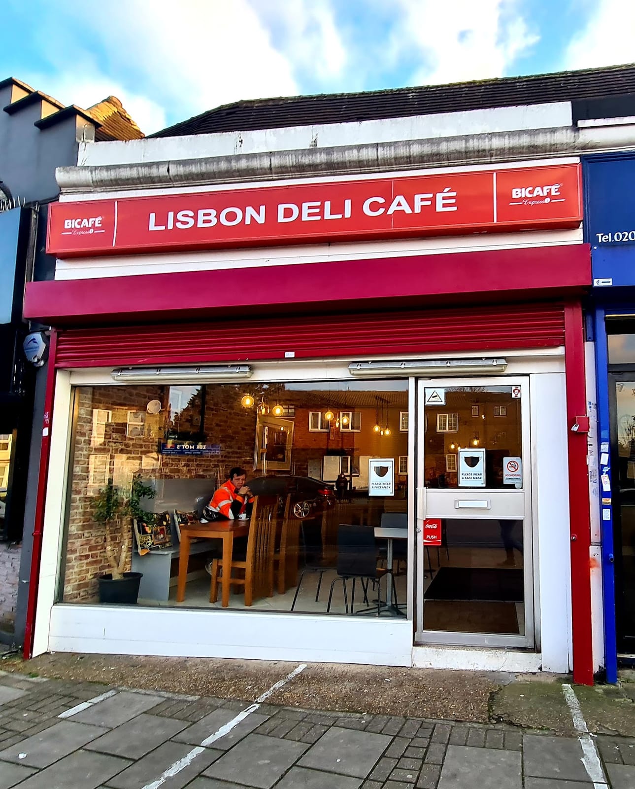 Lisbon Deli Café