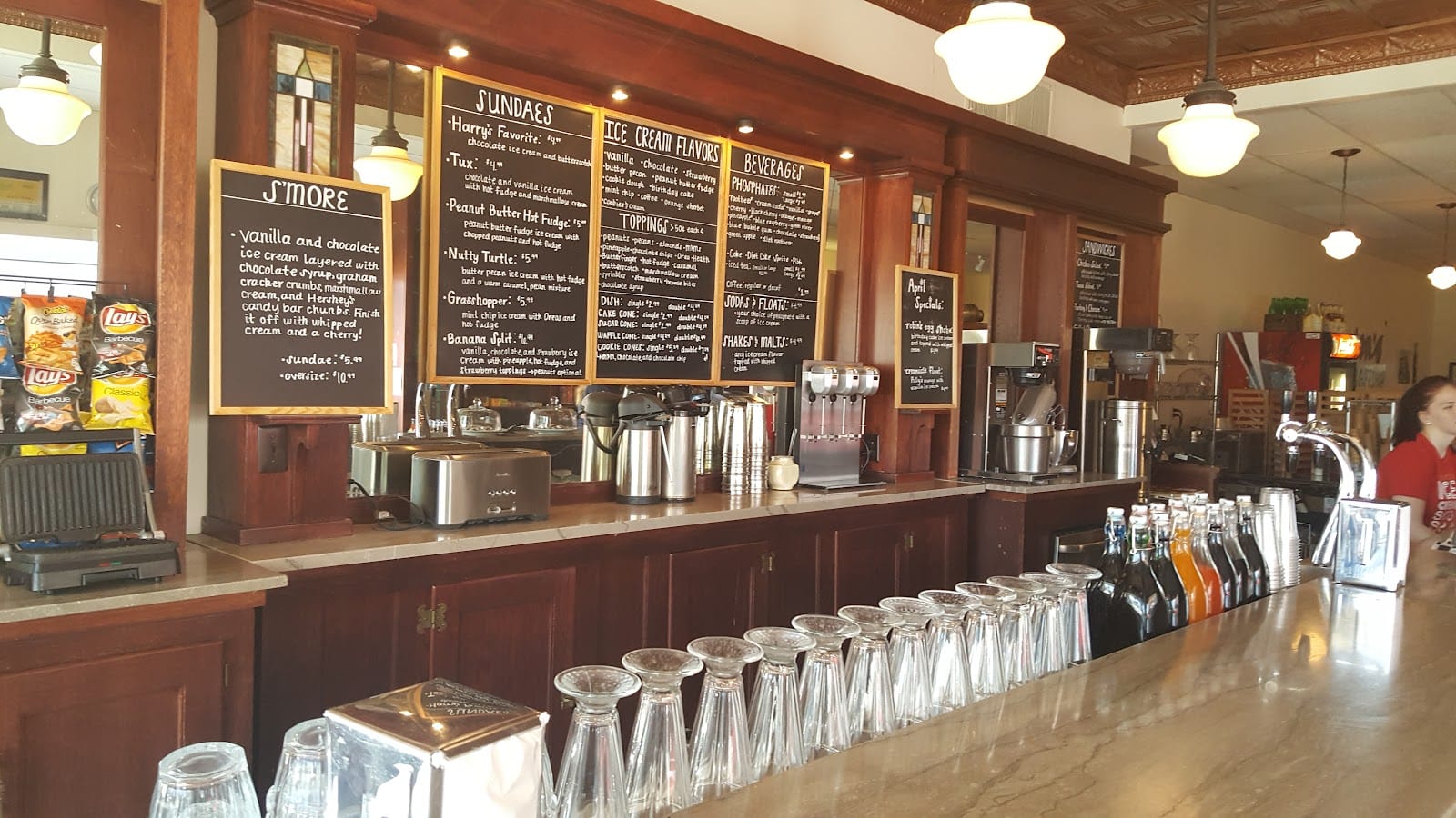 Clinton's Soda Fountain