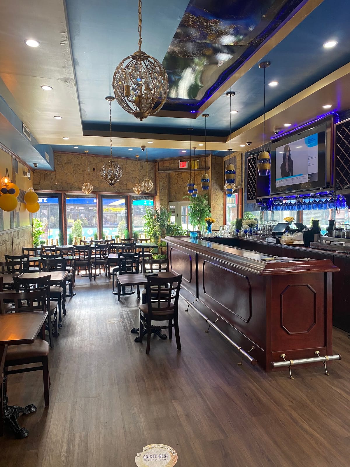 Golden Blue Bar & Restaurant