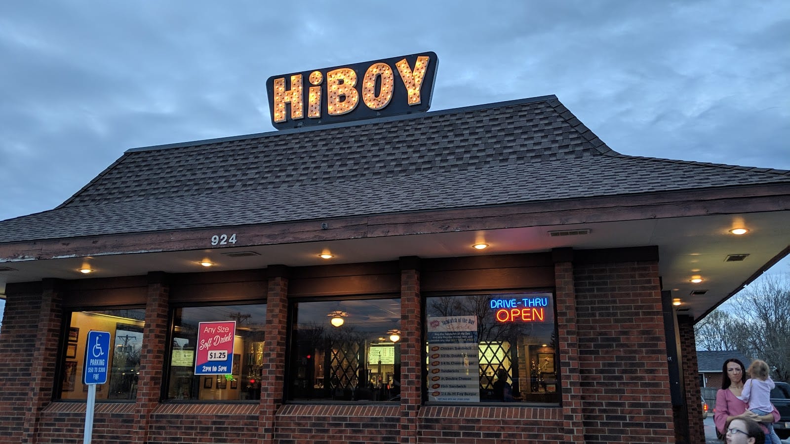 HiBoy Drive-In