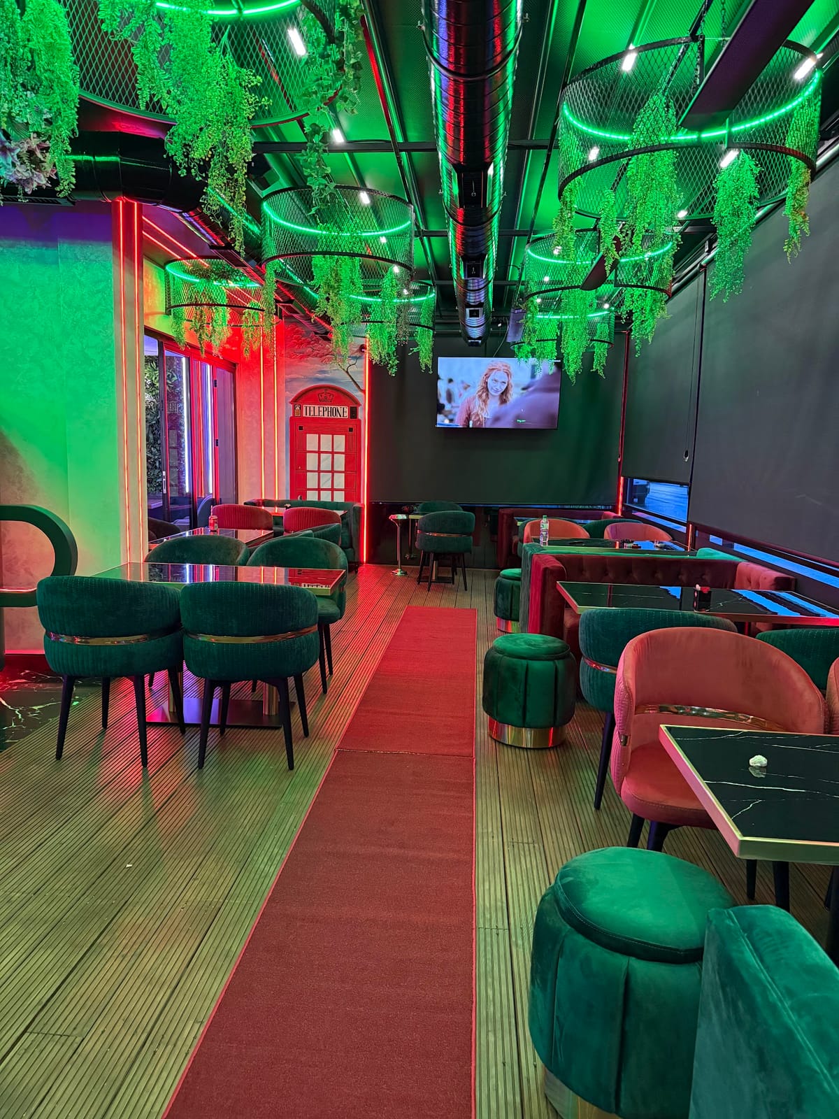 Valentin Cafe Lounge