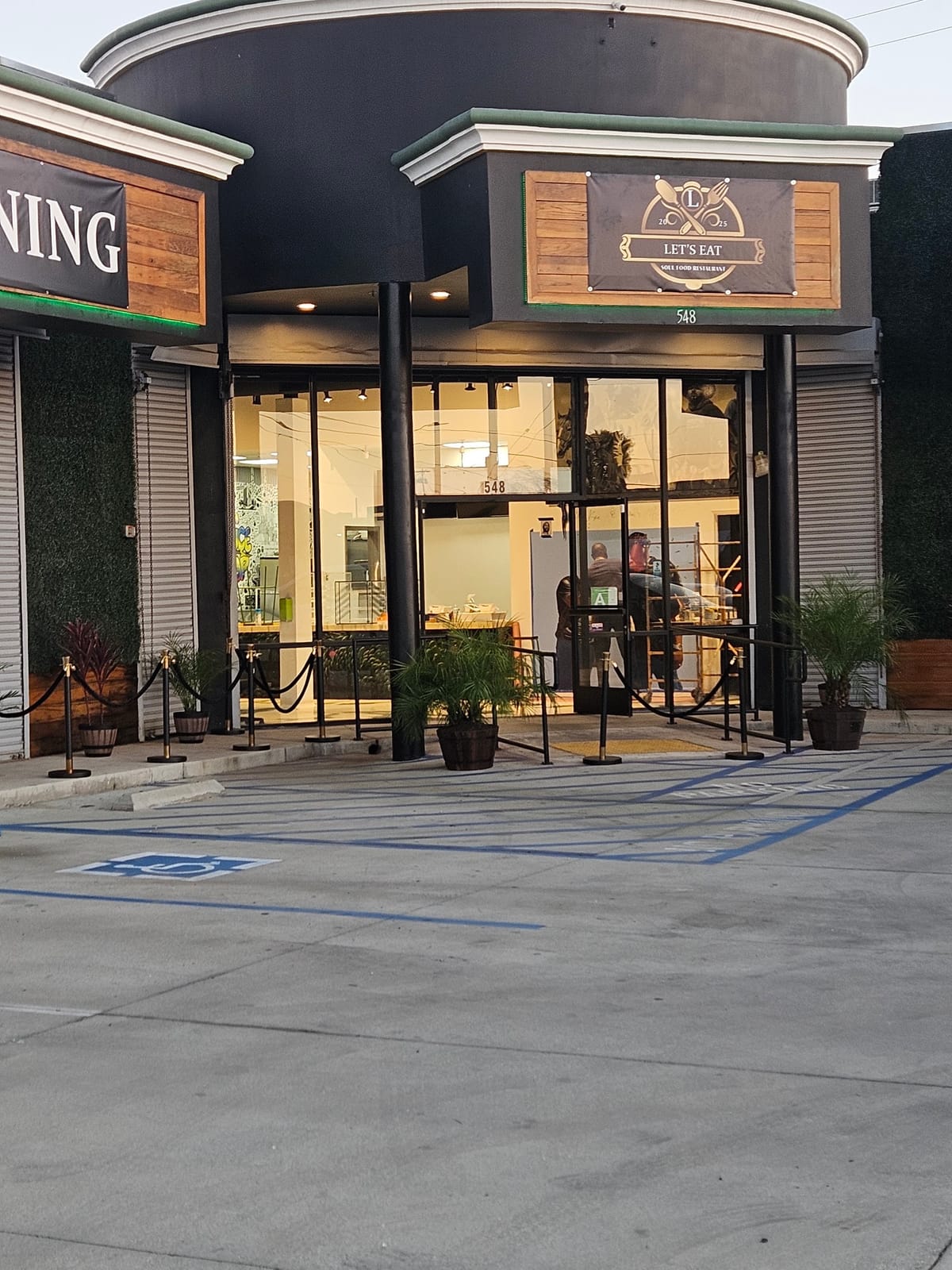 LET'S EAT SOUL FOOD RESTAURANT