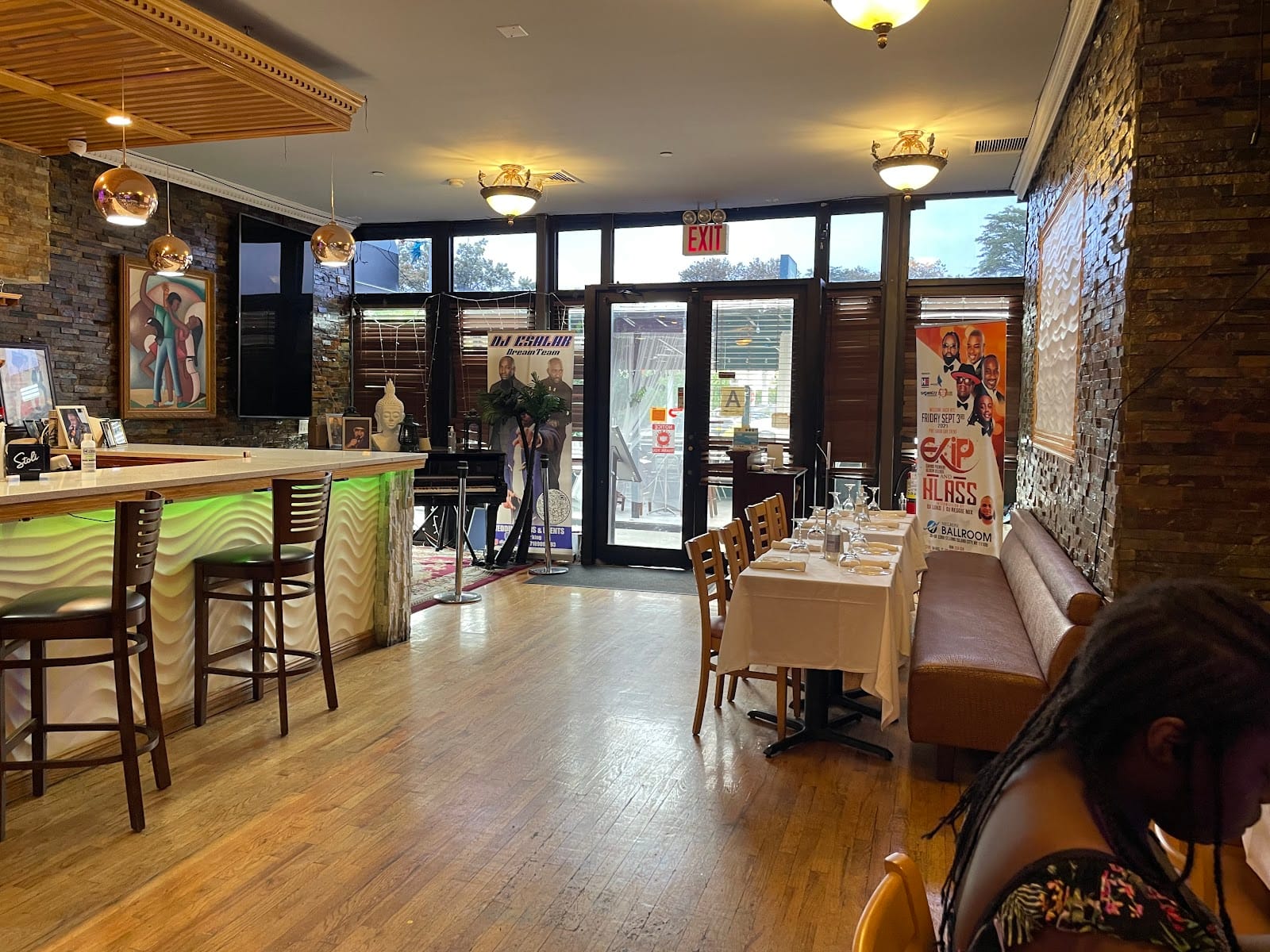 Lago Kache Restaurant & Lounge