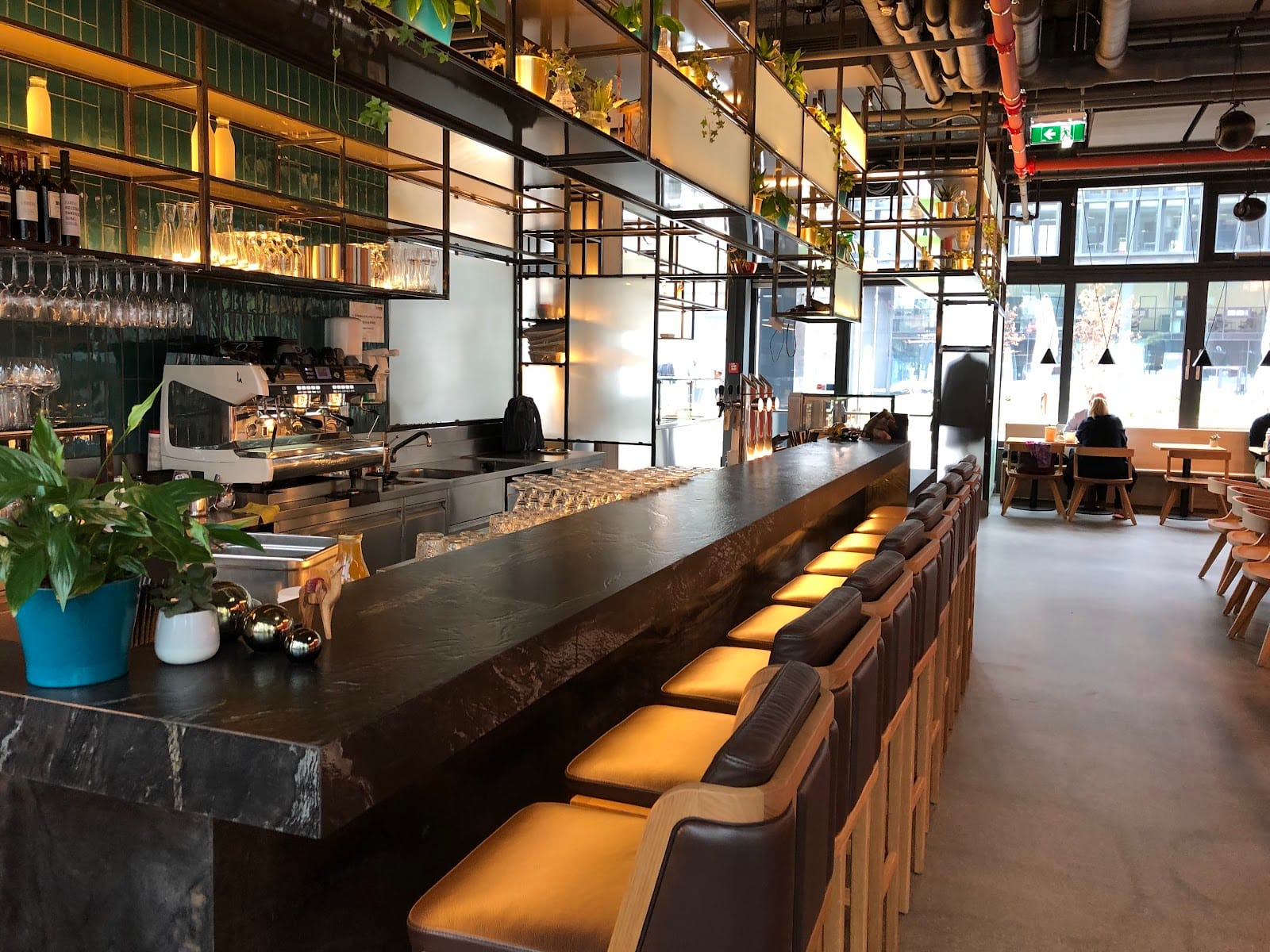 ELOA Restaurant • Bar • Lounge