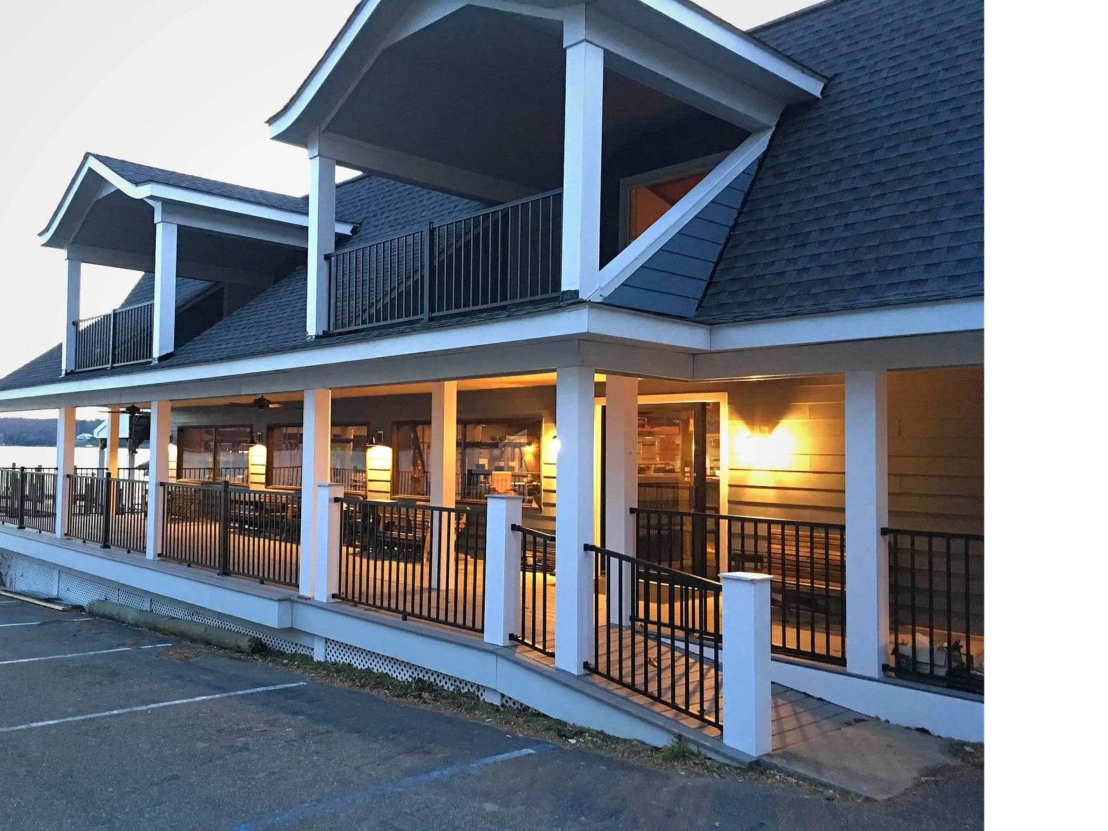 Horn Harbor Restaurant